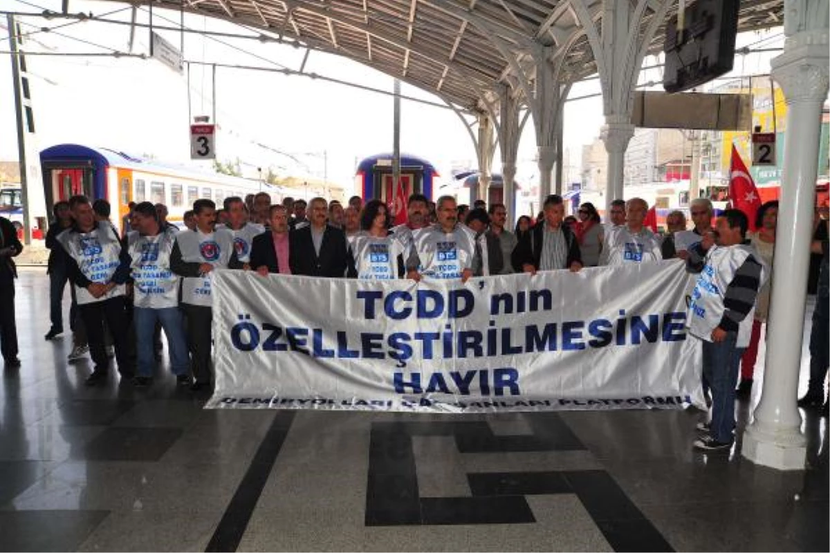 Demiryolu Çalışanları Ankara\'ya Yürüyor