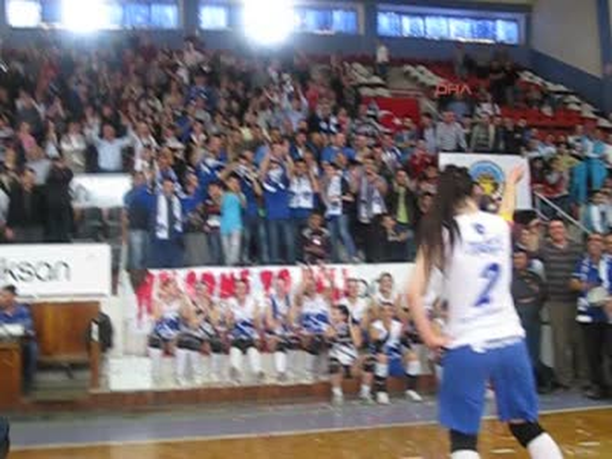Manisa\'da Harlem Shake\'li Play Off Kutlaması