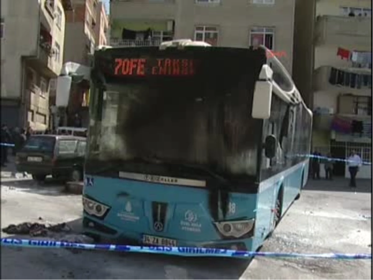 Şişli\'de Halk Otobüsüne Molotof Atıp Kaçtılar