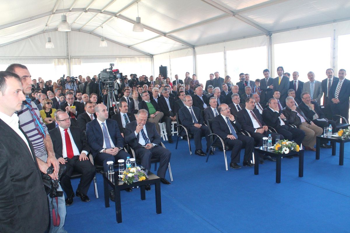 Ulaştırma Denizcilik ve Haberleşme Bakanı Yıldırım Trabzon\'da