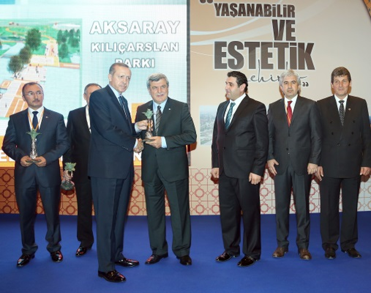 Başbakan\'dan Başkan\'a Çevre Ödülü