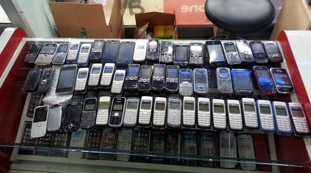 Cep Telefonu ve Sigara Kaçakçılığına Darbe