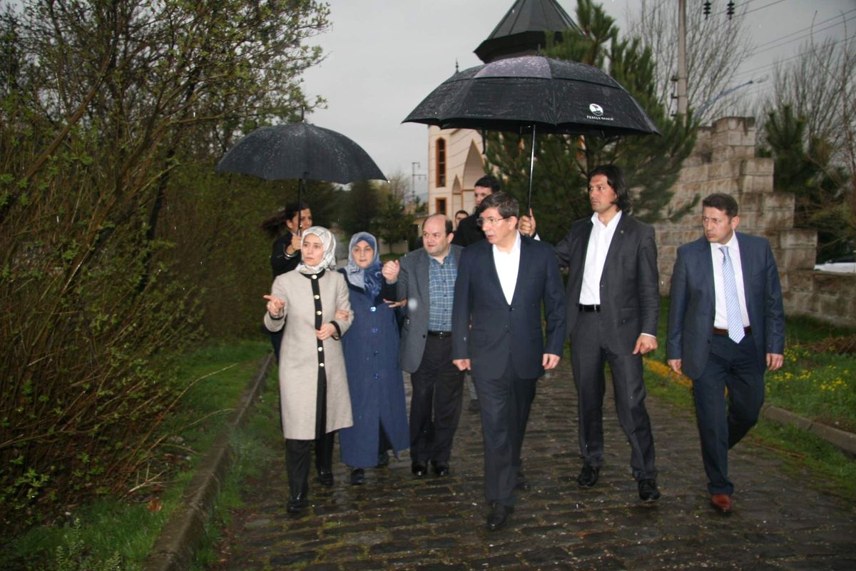 Dışişleri Bakanı Davutoğlu Afyonkarahisar'da