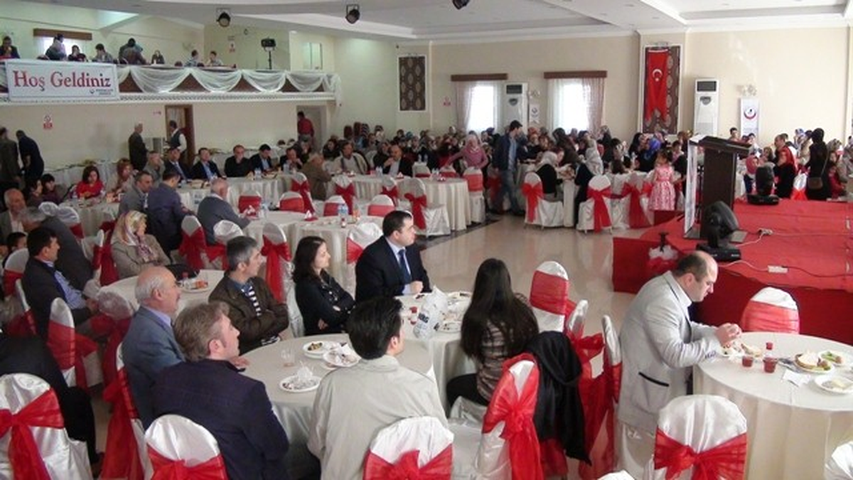 Erdemliler Derneği\'nden Gönül Elçileri Toplantısı
