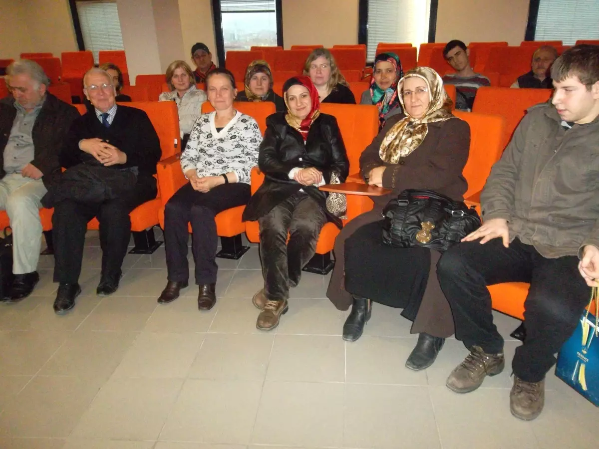 İzmit\'te Otizm Semineri