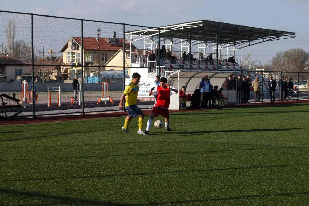 Talasgücü, Argıncık Esnafspor'u 4-0 Yendi