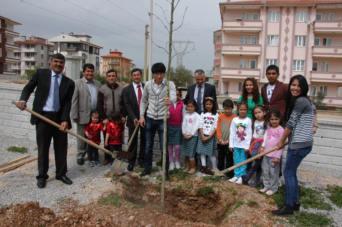 Okullar Minik Ellerde Hayat Buluyor