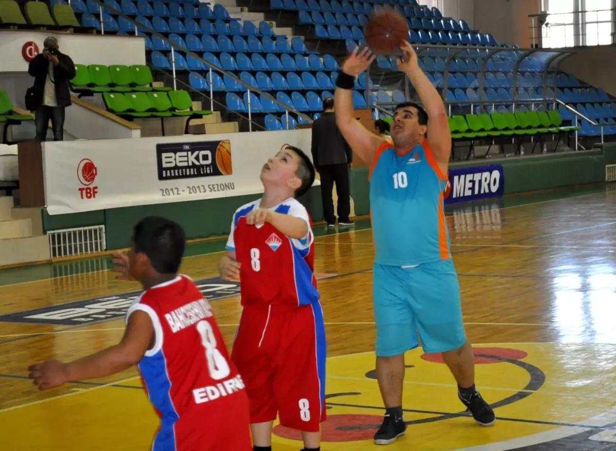 Özel Öğrencilerin Basketbol Keyfi