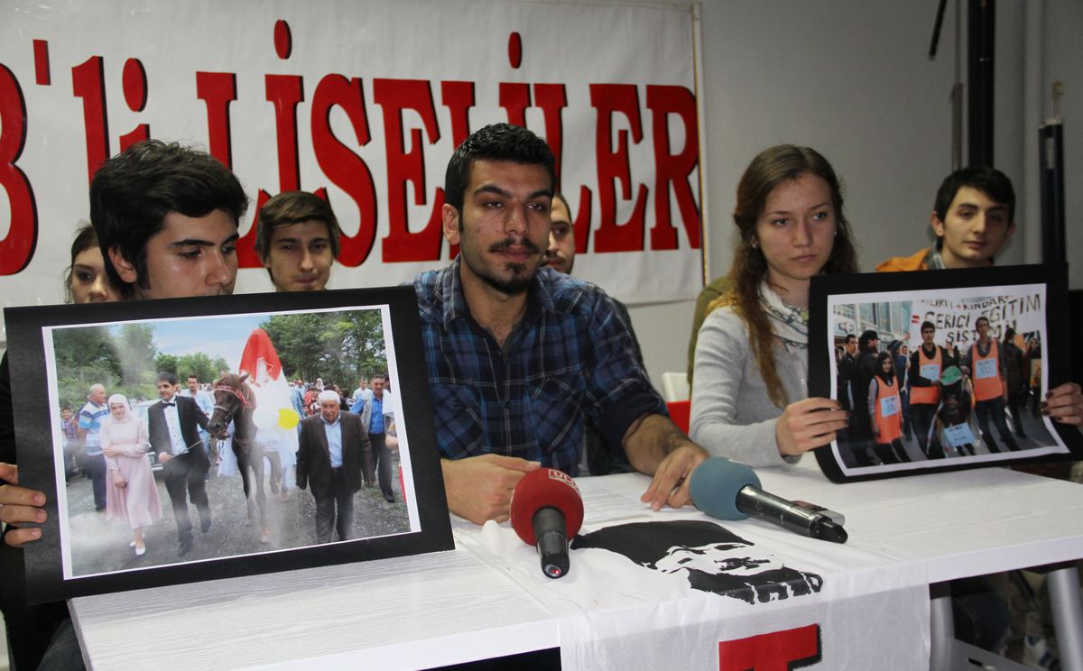 Tgb\'li Gençlerden Eşekli Eylem Savunması