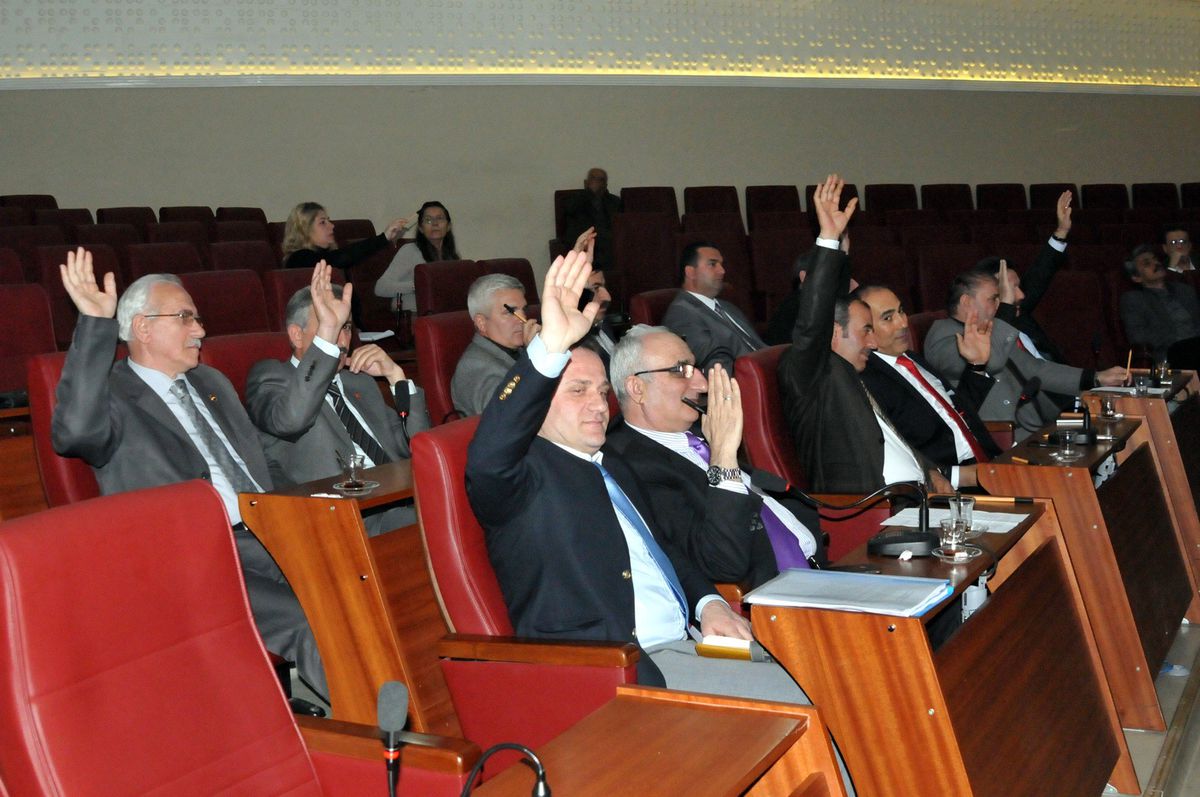 Yalova Belediye Meclisi\'nden Komisyon Seçimleri