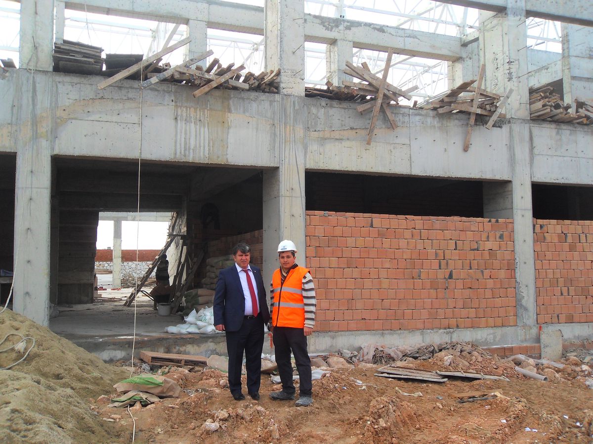 Yatağan Kapalı Spor Salonu Eylül\'e Tamamlanacak