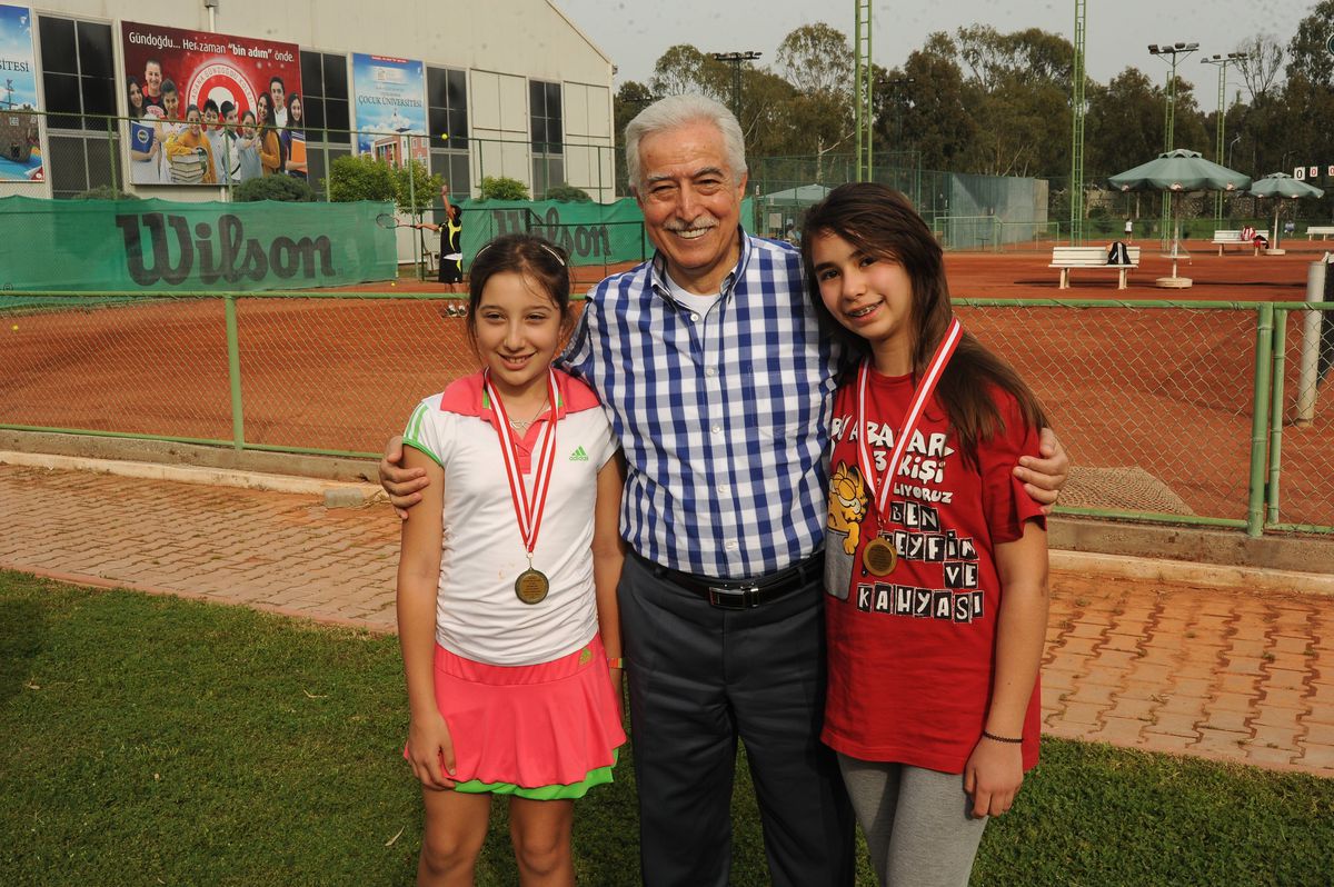 14 Yaş Haftasonu Tenis Turnuvası Sona Erdi