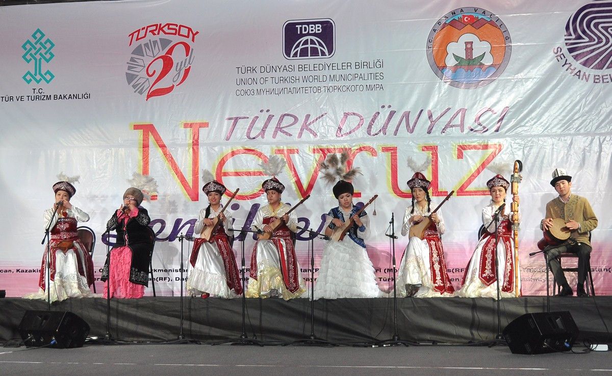 Adana\'da Türk Dünyası Nevruz Şenlikleri