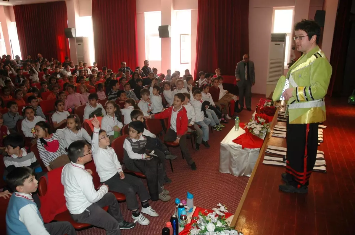 Anaokulu Öğrencilerine Trafik Eğitimi