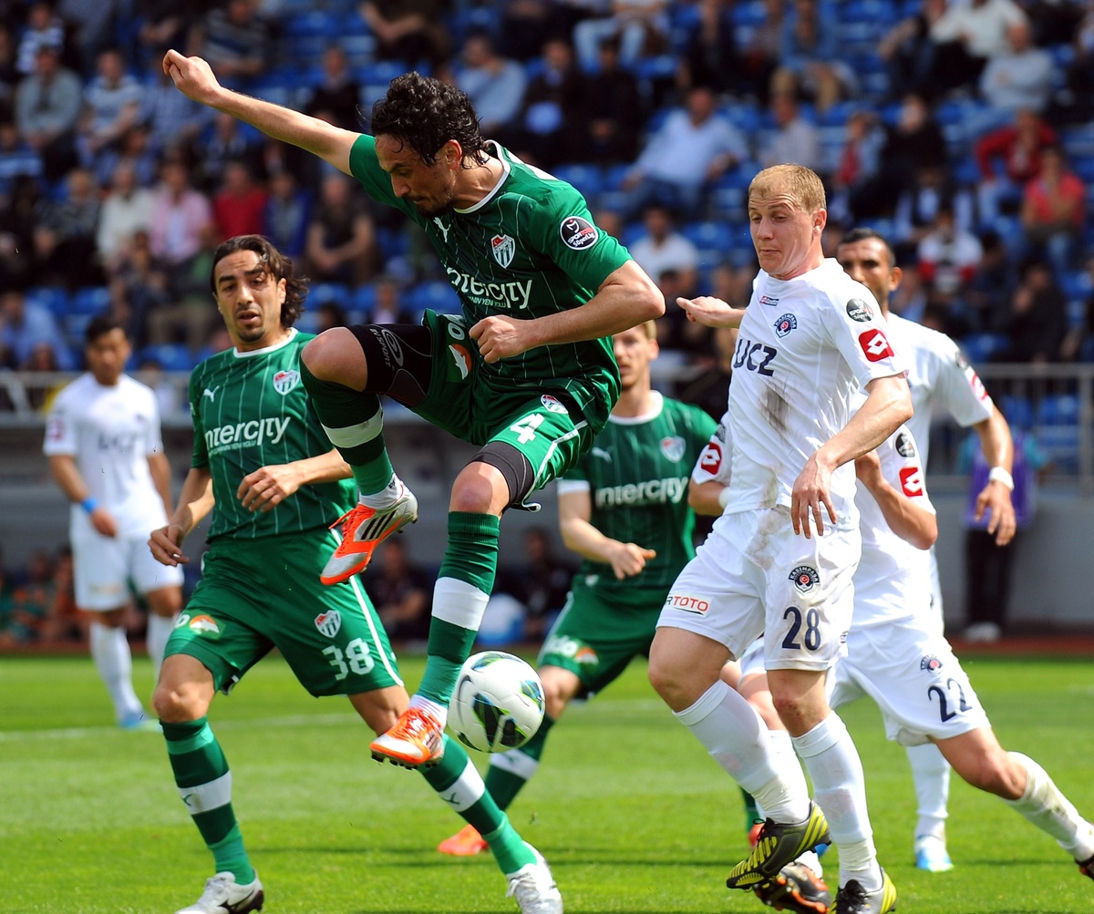 Bursaspor\'da İstikrar Sorunu Sürüyor