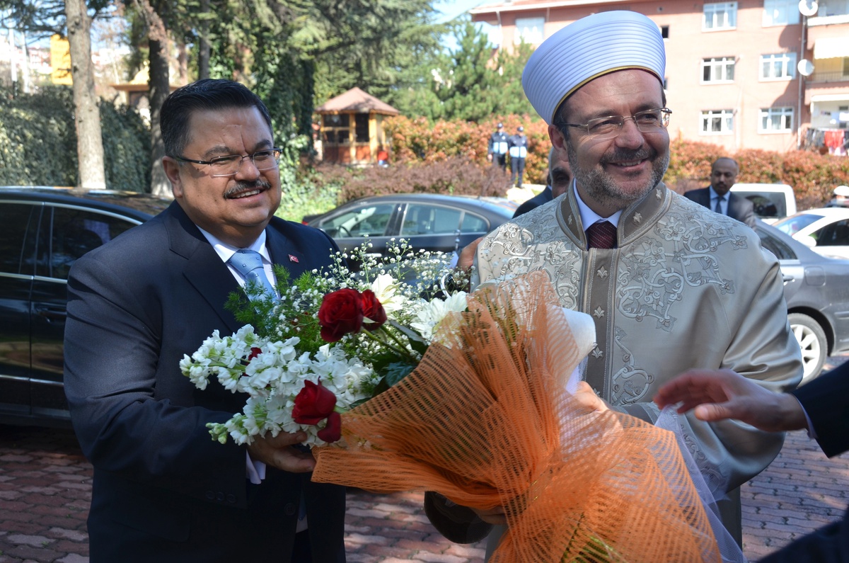Diyanet İşleri Başkanı Mehmet Görmez Bilecek\'te