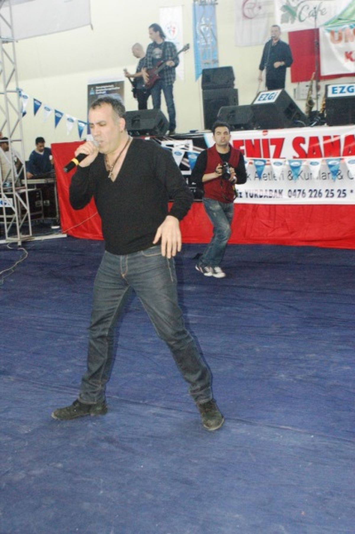 Iğdır\'da Haluk Levent Konseri