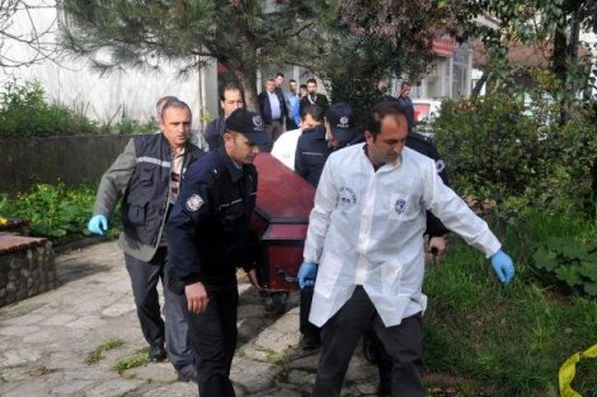 20 Yaşındaki Genç Parkta Ölü Bulundu