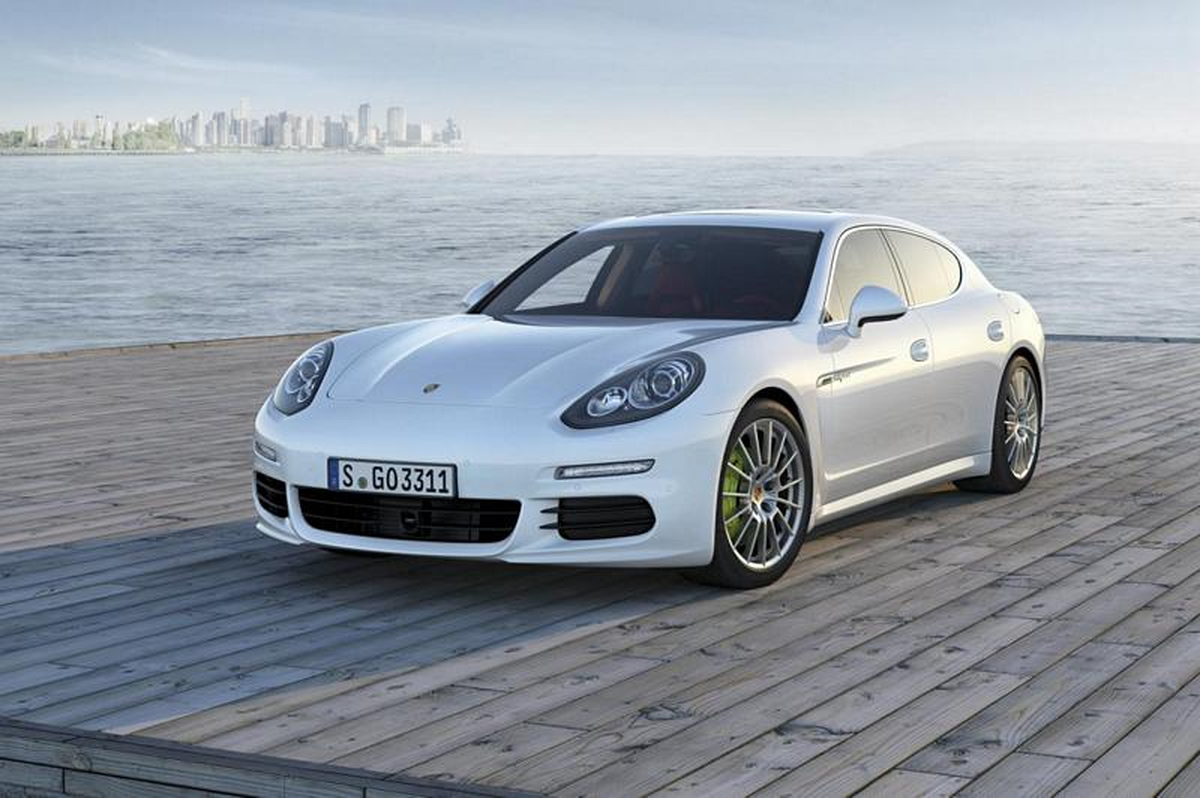 2014 Yeni Nesil Porsche Panamera Duyuruldu