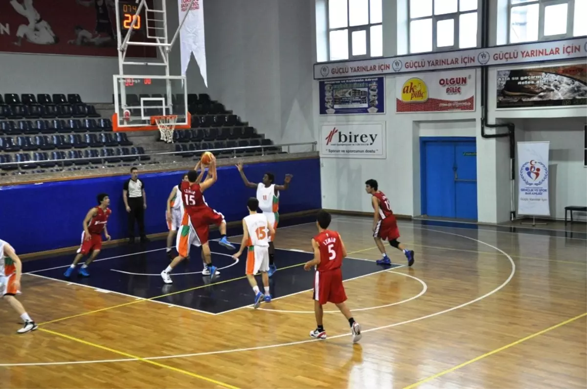 Basketbol Yıldızlar Türkiye Şampiyonası Başladı