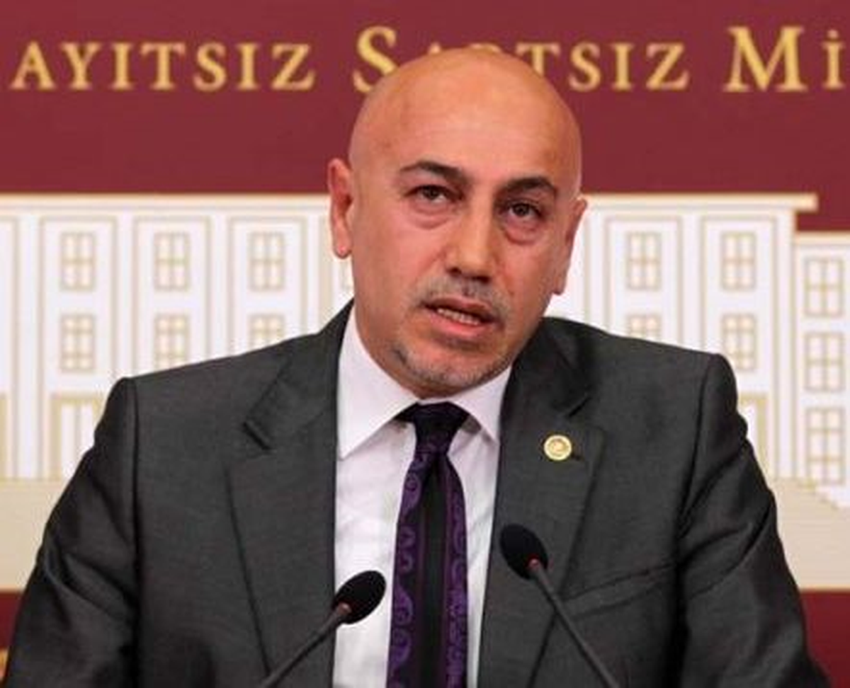 Chp\'li Aksünger\'den Bilişim Teknoloji Öğretmenleri İçin Önerge