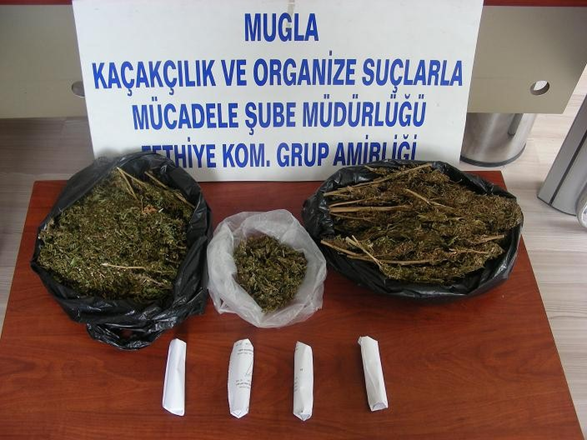 Fethiye\'de 2,5 Kilo Esrar Yakalandı