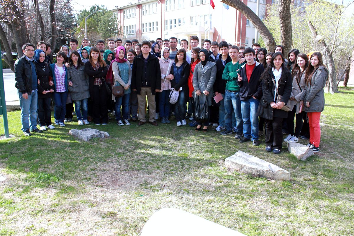 Gediz Mustafa Necib Alayeli Anadolu Lisesi, Eskişehir Anadolu Üniversitesi\'ne Gezi Düzenledi