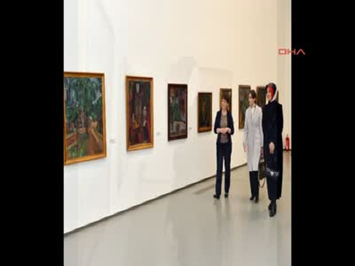 Hayrunnisa Gül, Litvanya Ulusal Sanat Galerisi\'ndeki Sergiyi Gezdi Litvanya\'ya Resmi Ziyaret...