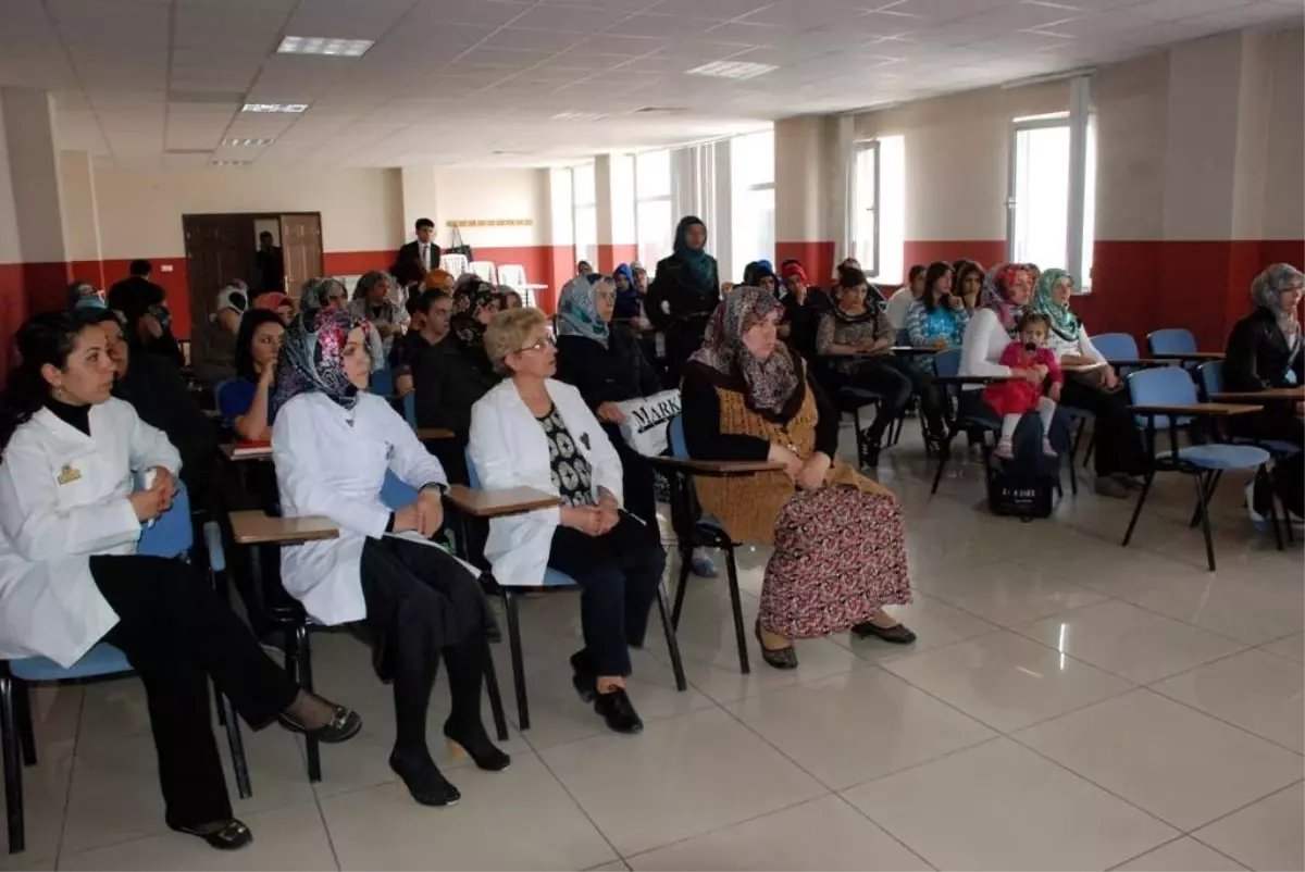 Melikgazi\'de Kanser Bilgilendirme Toplantısı Yapıldı