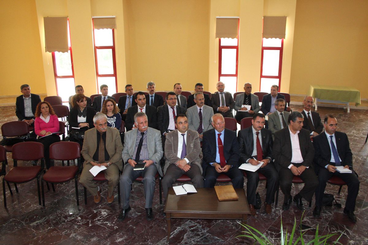 Manavgat\'ta Müdürler Toplantısı Yapıldı