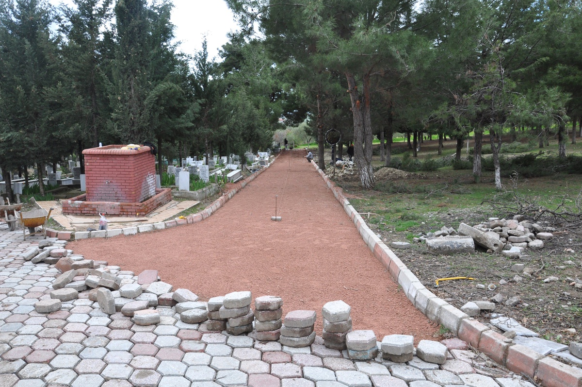 Soma Güney Mezarlığı\'nın Çehresi Değişti