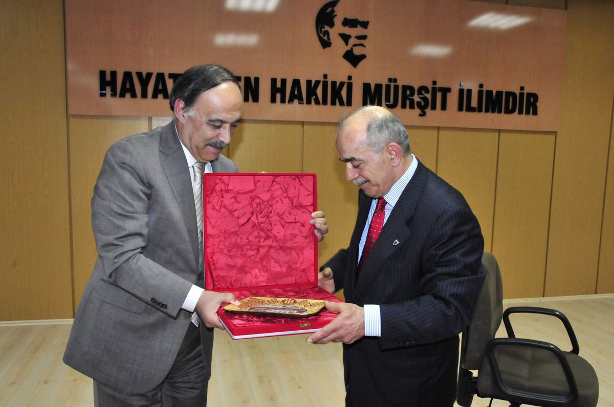 "Tehcir Asla Bir Soykırım Değildir"