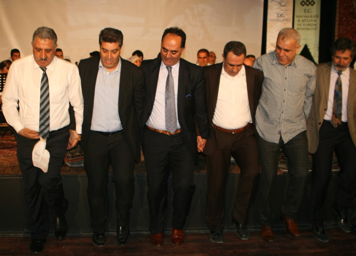 Vanlılar Türkülerle Coştu