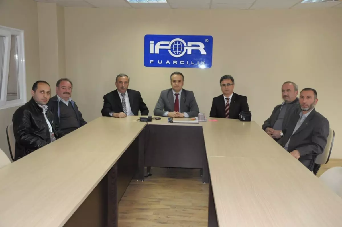 Aktaş, Tokat Heyeti ile Mobilya Sektörünü İstişare Etti