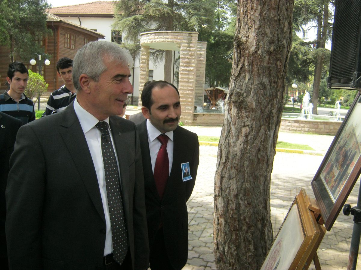 Alparslan Türkeş Resim Sergisi