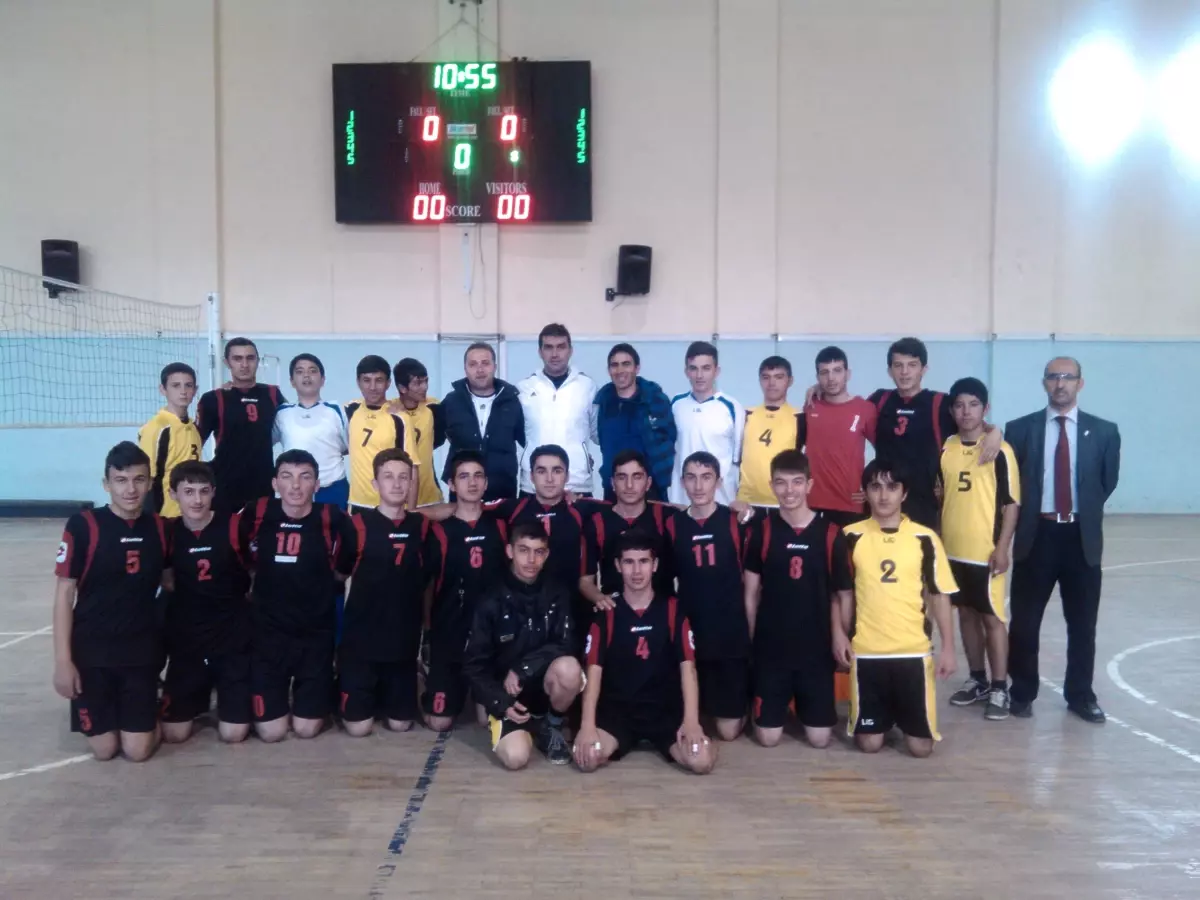 Aşkale\'de Voleybol Turnuvası