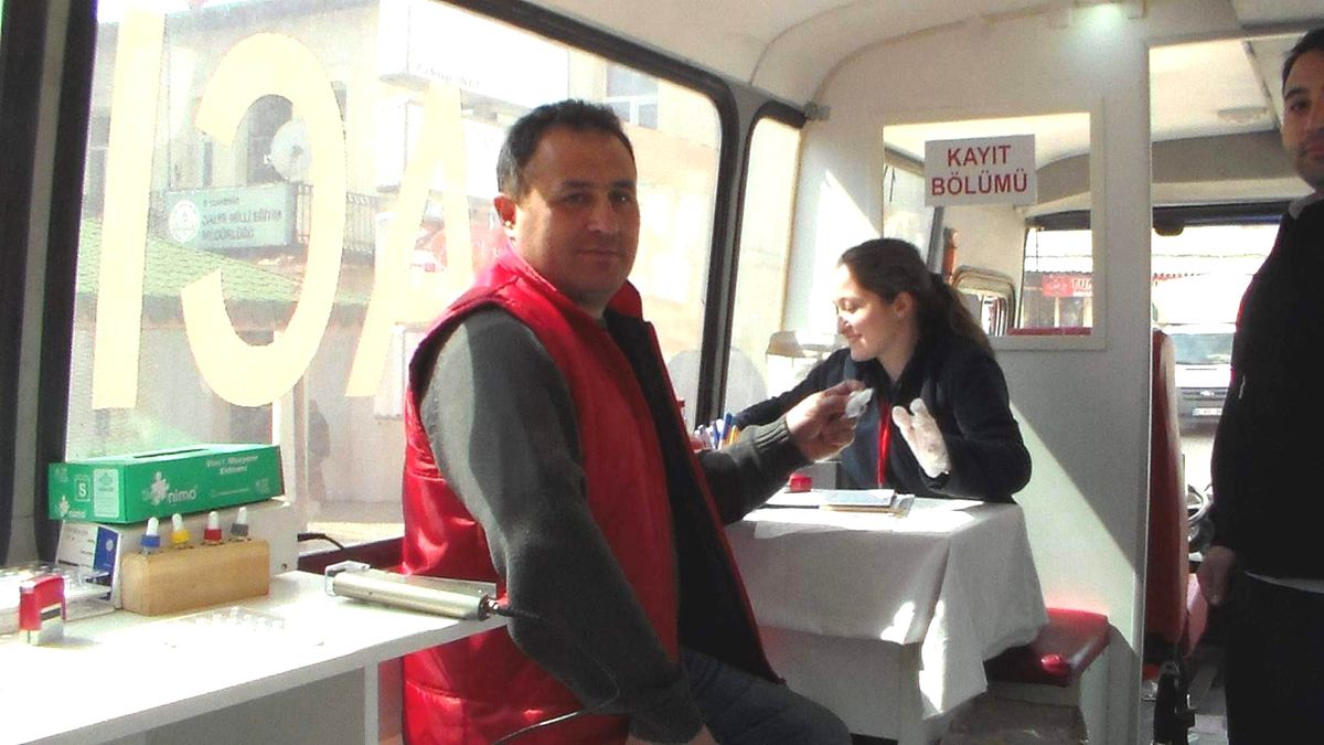 Balyalılar Türk Kızılay\'ına Kan Bağışladı