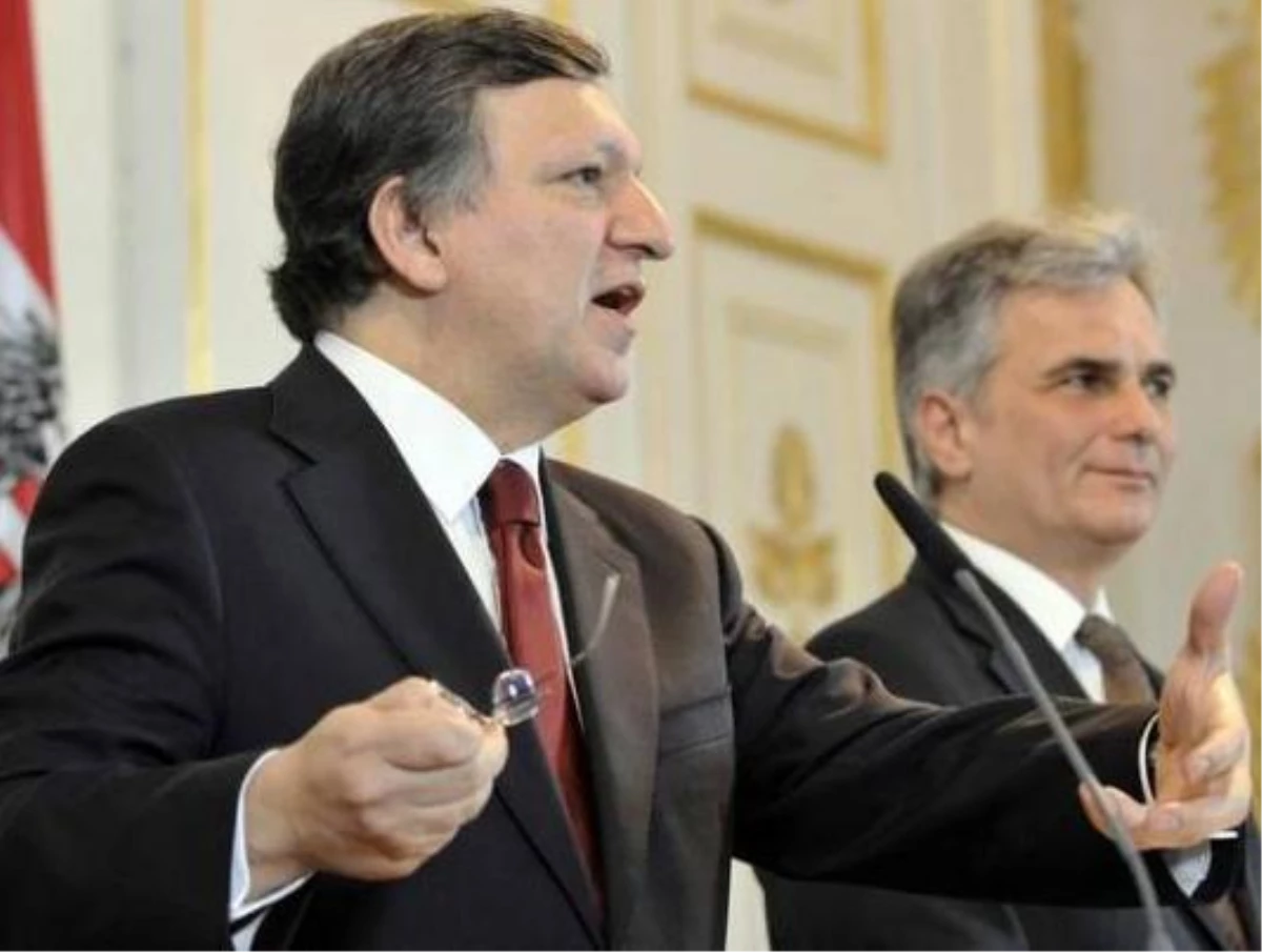 Barroso Avusturya Cumhurbaşkanı ve Başbakanı ile Bir Araya Geldi