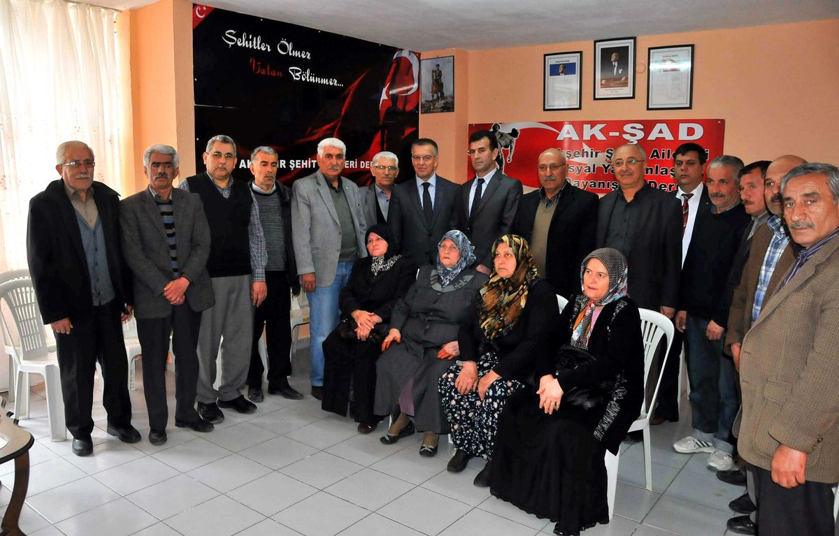 Başkan Oğul\'dan Şehit Aileleri Derneğine Ziyaret