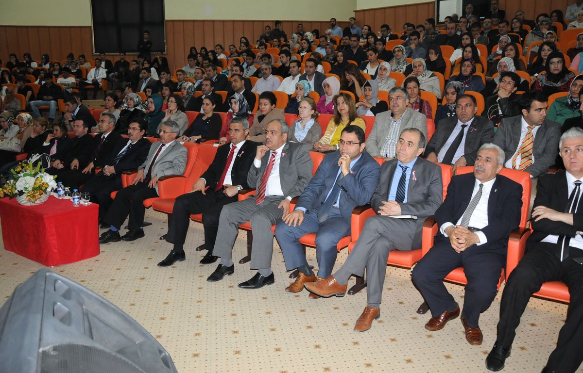 Batman Üniversite\'sinde Kanser Konferansı