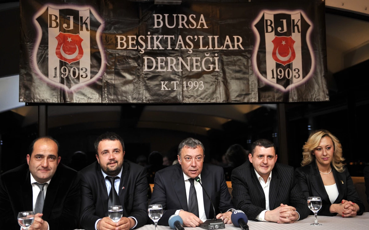 Beşiktaş Taraftarından Bursa\'da Dostluk Çağrısı