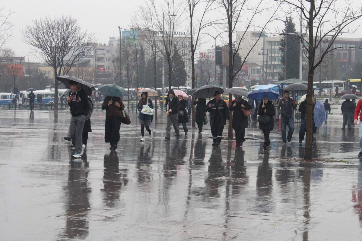 Bursa\'da Yağmur