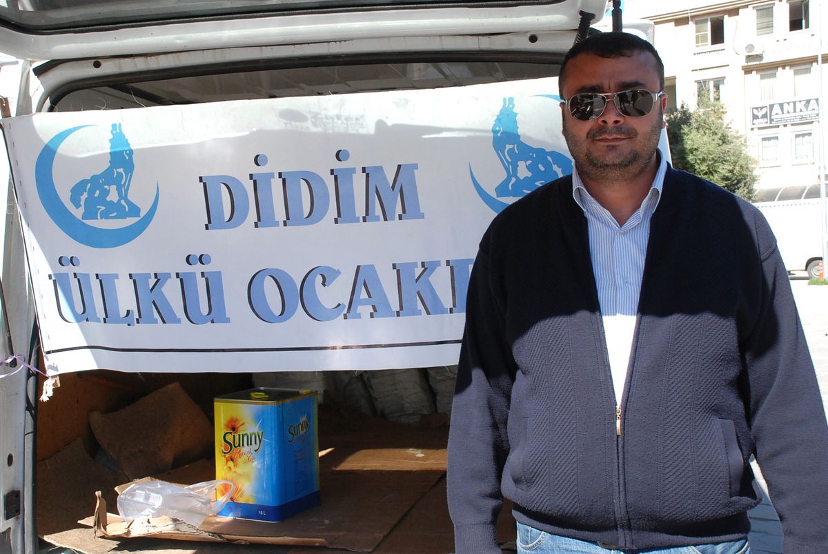Didim Ülkü Ocakları Türkeş\'i Unutmadı