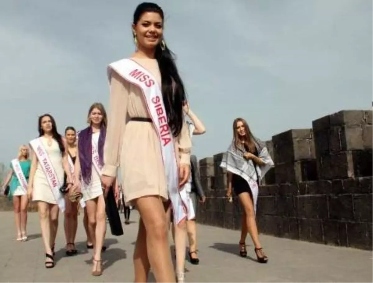 "Dünya Medeniyetler Kraliçesi" Yarışması İptal Edildi