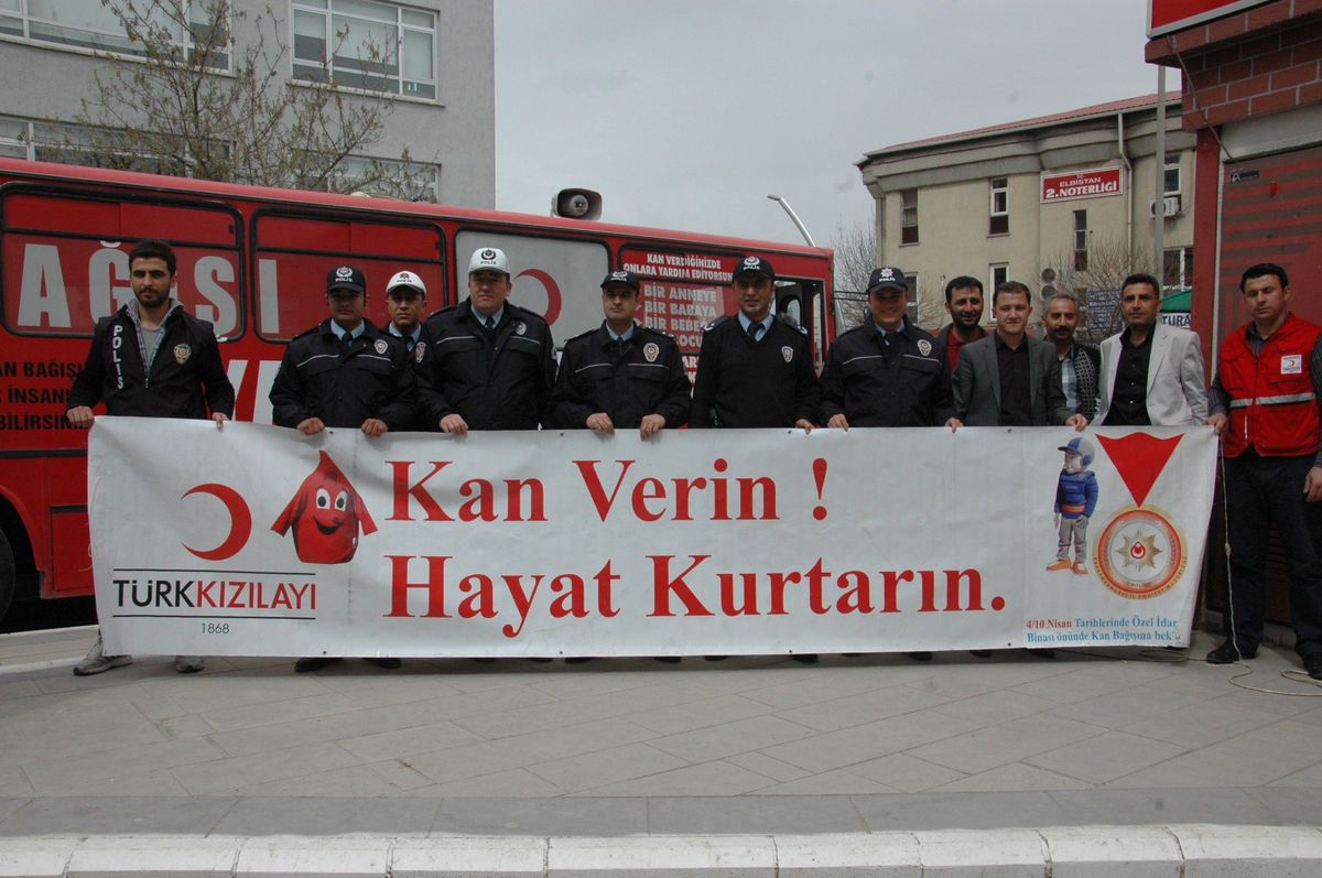 Elbistan\'da Polis Haftası Kan Bağışı ile Başladı