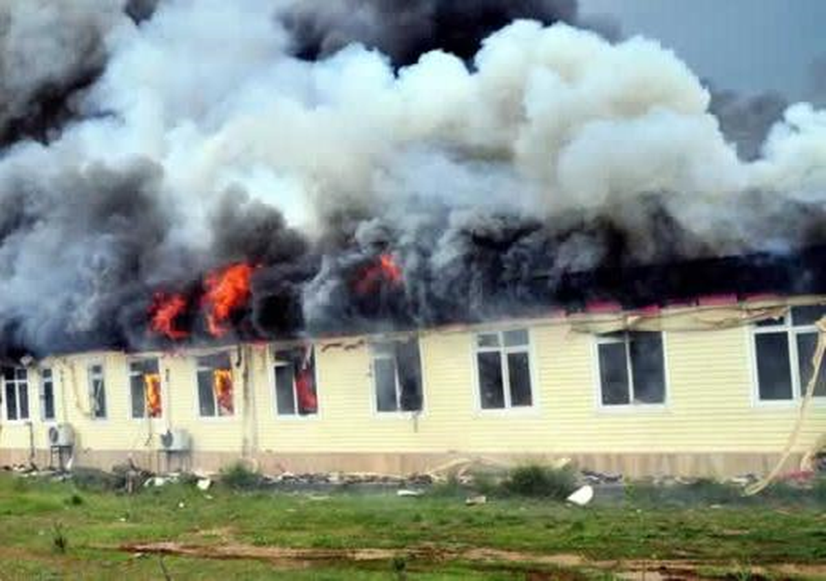 Fethiye\'de Lisenin Ek Binasında Çıkan Yangın