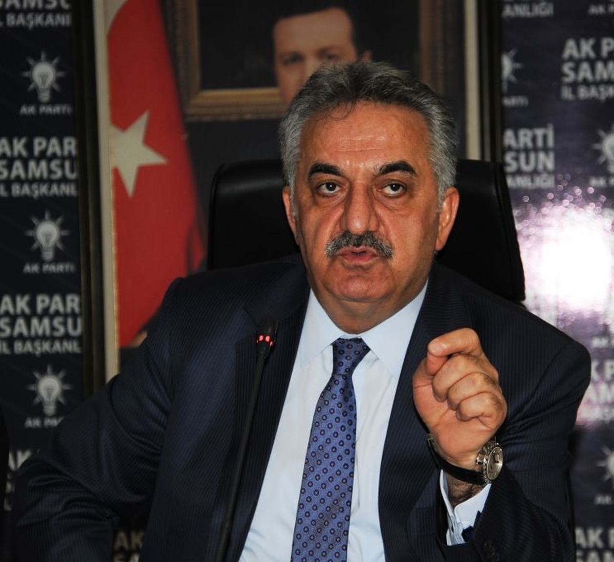 Gümrük ve Ticaret Bakanı Yazıcı."Biz Milletimize Güvendik, Onlar Bize Güvendi.3 Kasım 2002\'de Tek...