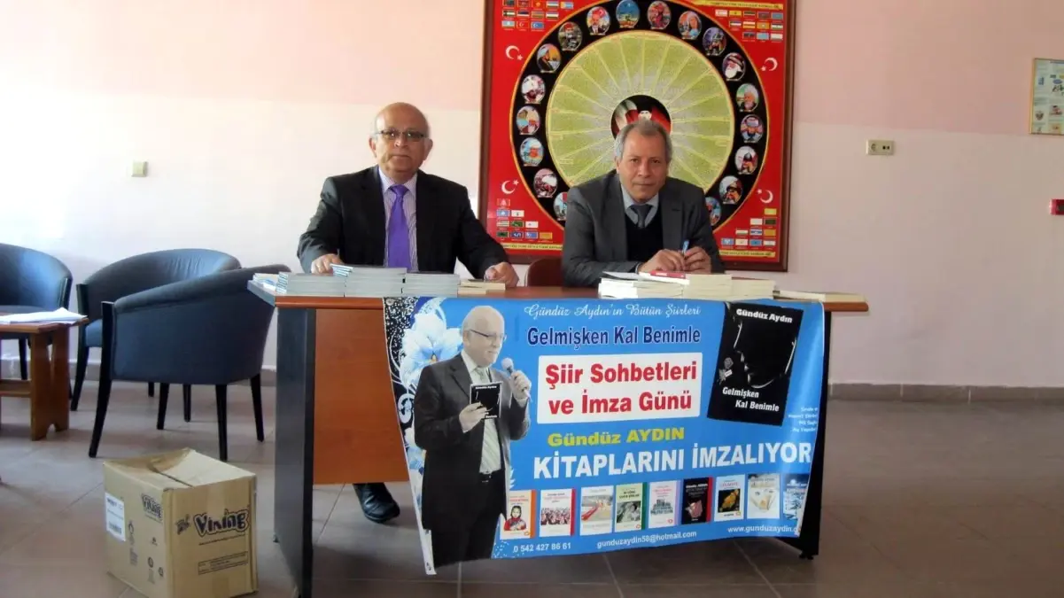 Gündüz Aydın, Edebiyat Sohbetleri ve İmza Gününe Katıldı