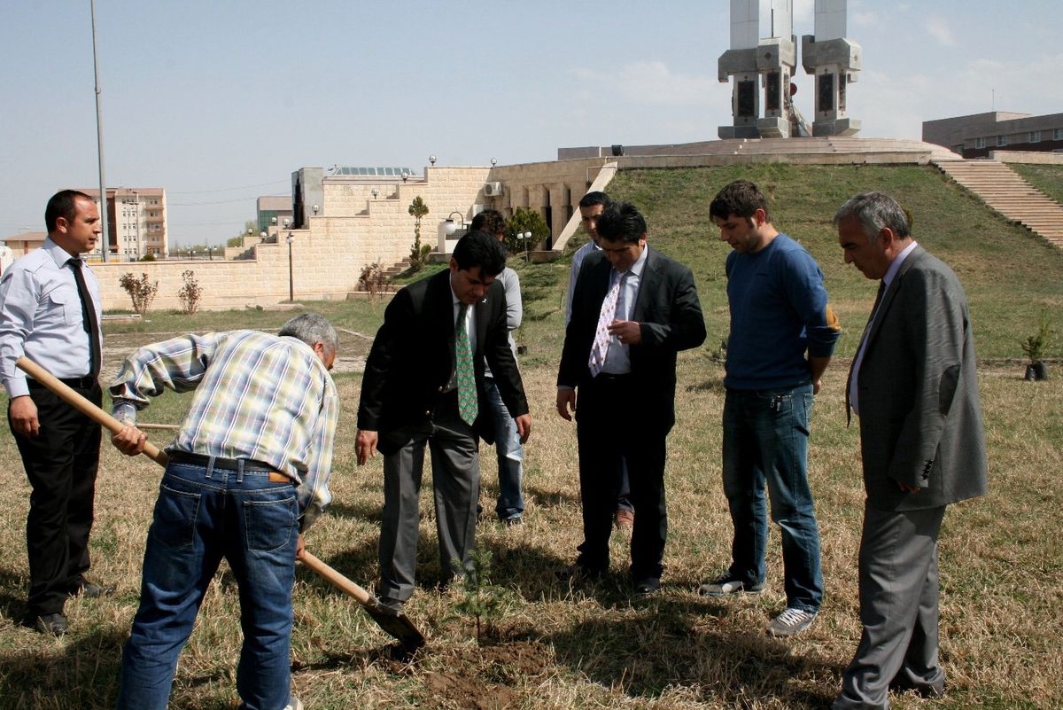Iğdır Kılıçlar Anıt Müzesi Çevresinde Fidan Dikimi