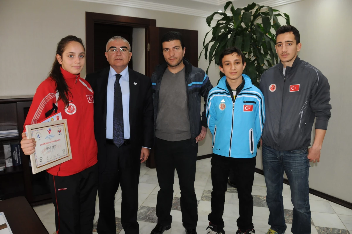Muaythaı Şampiyonlarından Başkan Baysan\'a Ziyaret